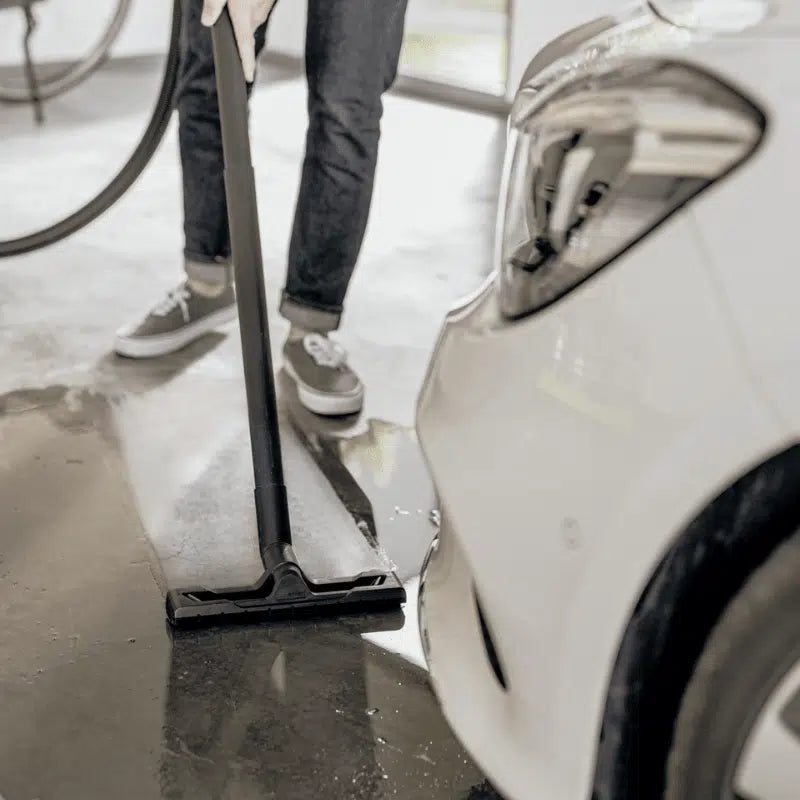 Karcher -WD 4 1000 W Tank 20 L Cable 5.0m Suction Hose 2.2 m