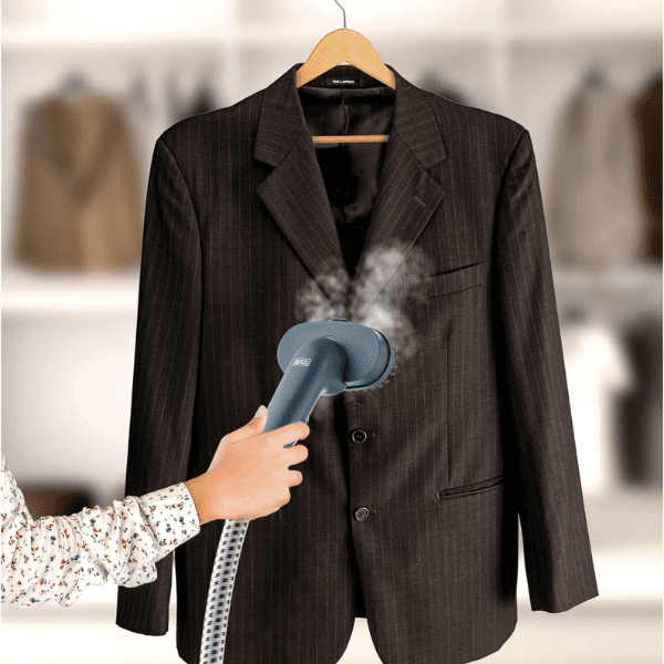 Black & Decker 1950W Vertical Garment Steamer With Ironing Board Gst1820-B5