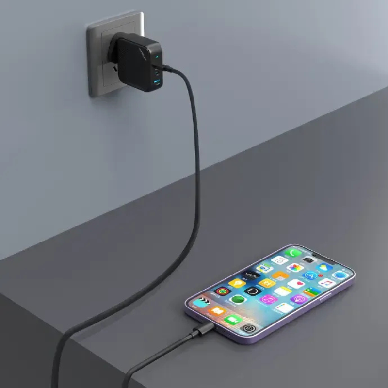 Powerology 140W PD QC 2xUSB-C and 1xUSB-A GaN Charger UK