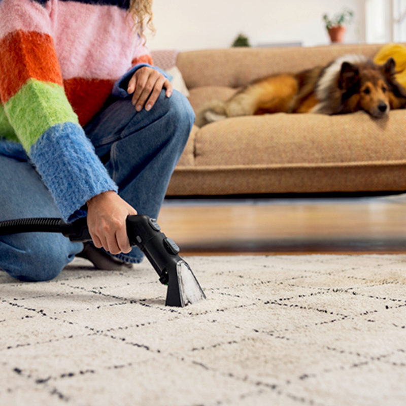 Karcher SE 3 Compact Home Floor Cleaner Cordless Carpet Cleaner with 18V Battery